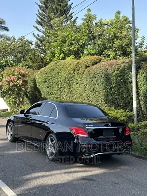 Mercedes-Benz E300 2017 Black
