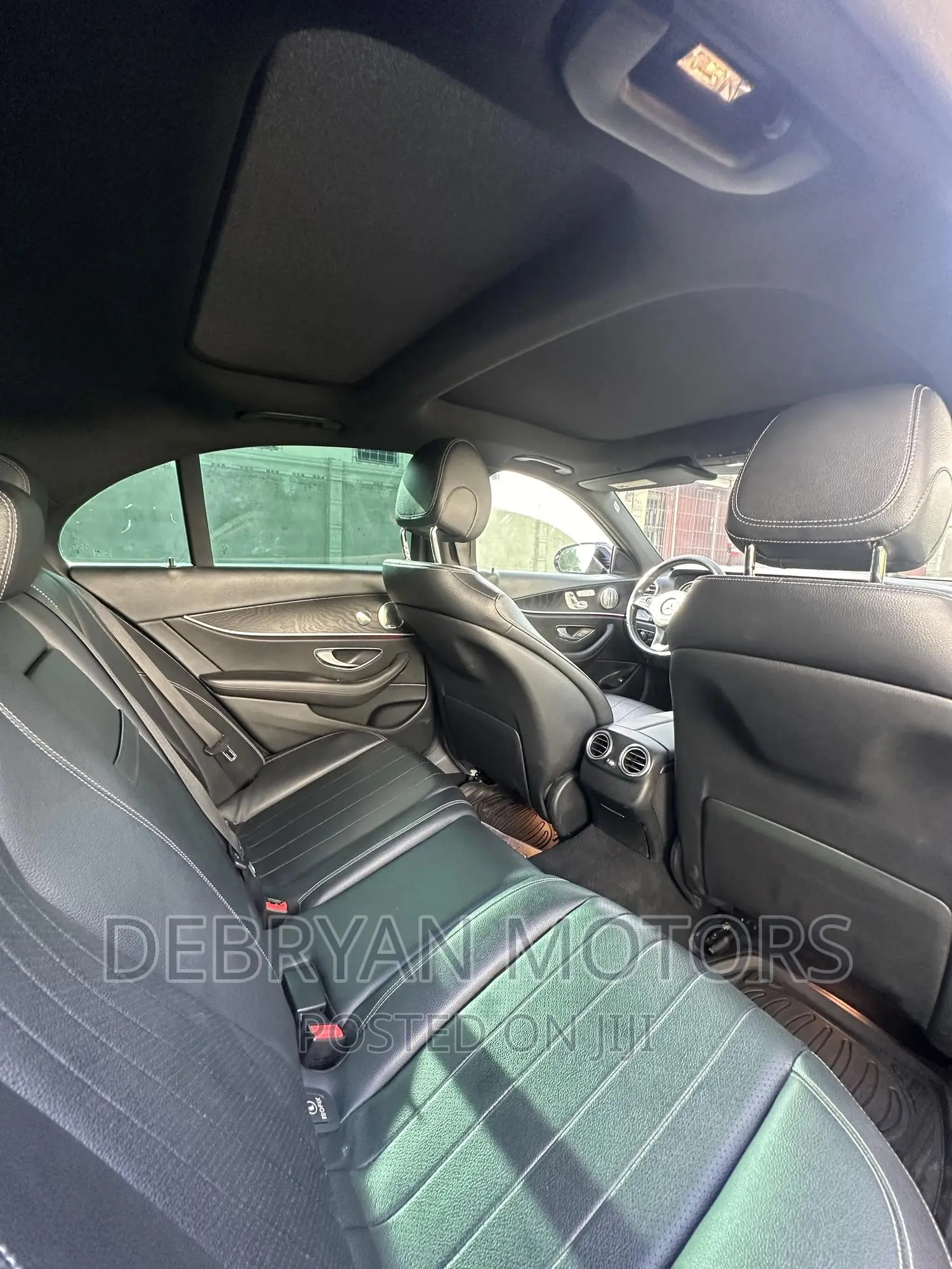 Mercedes-Benz E300 2017 Black