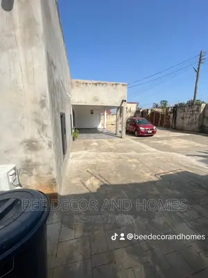 5bdrm House in Bee Decor & Home’S, East Legon for rent