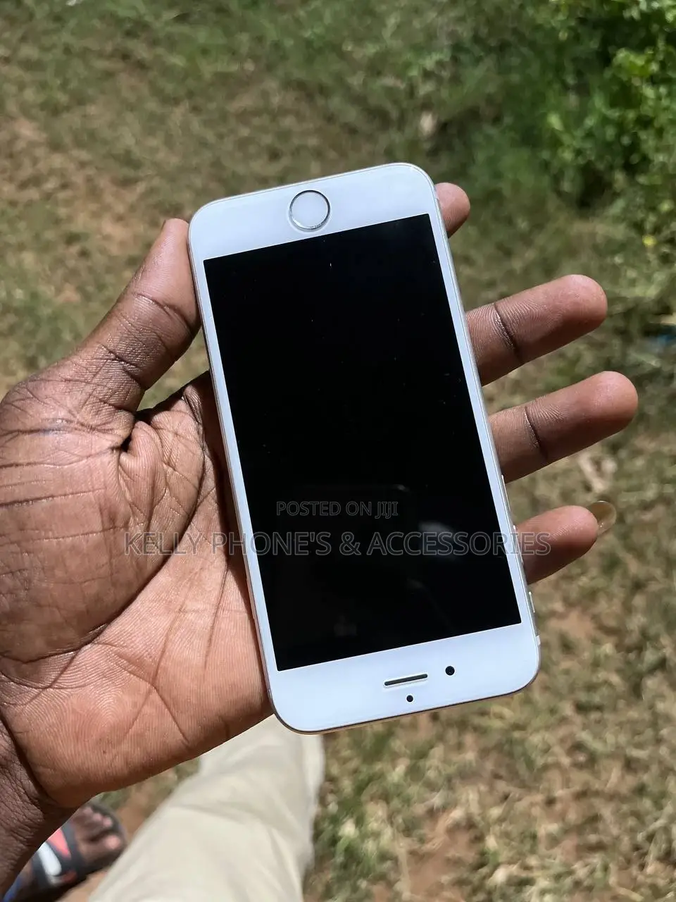 Apple iPhone 6s 64 GB Gray