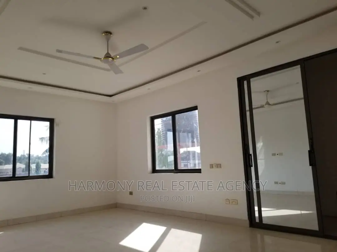 5bdrm House in West Legon for sale