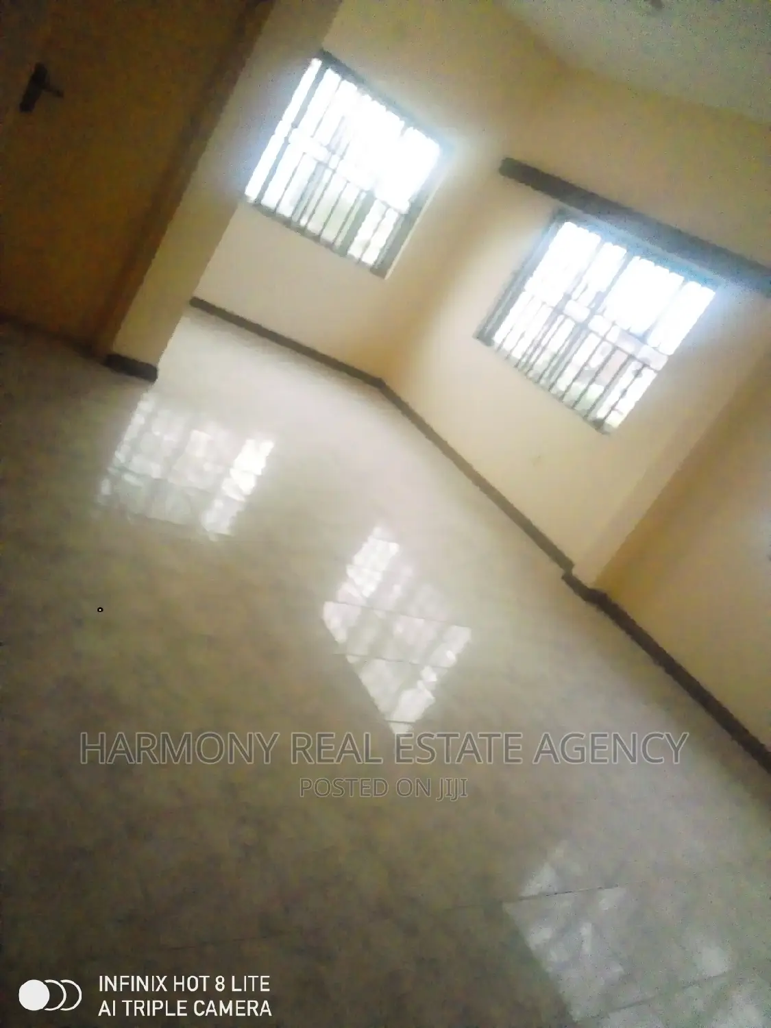 13bdrm House in Dzorwulu for rent