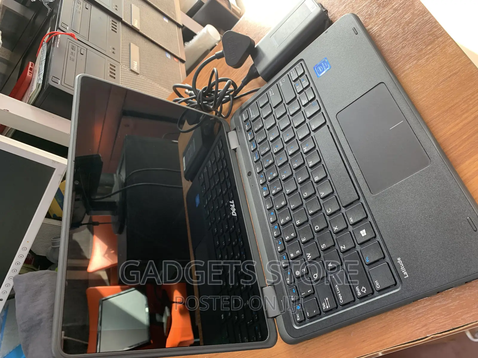 Laptop Dell Latitude 11 3189 4GB Intel SSD 128GB