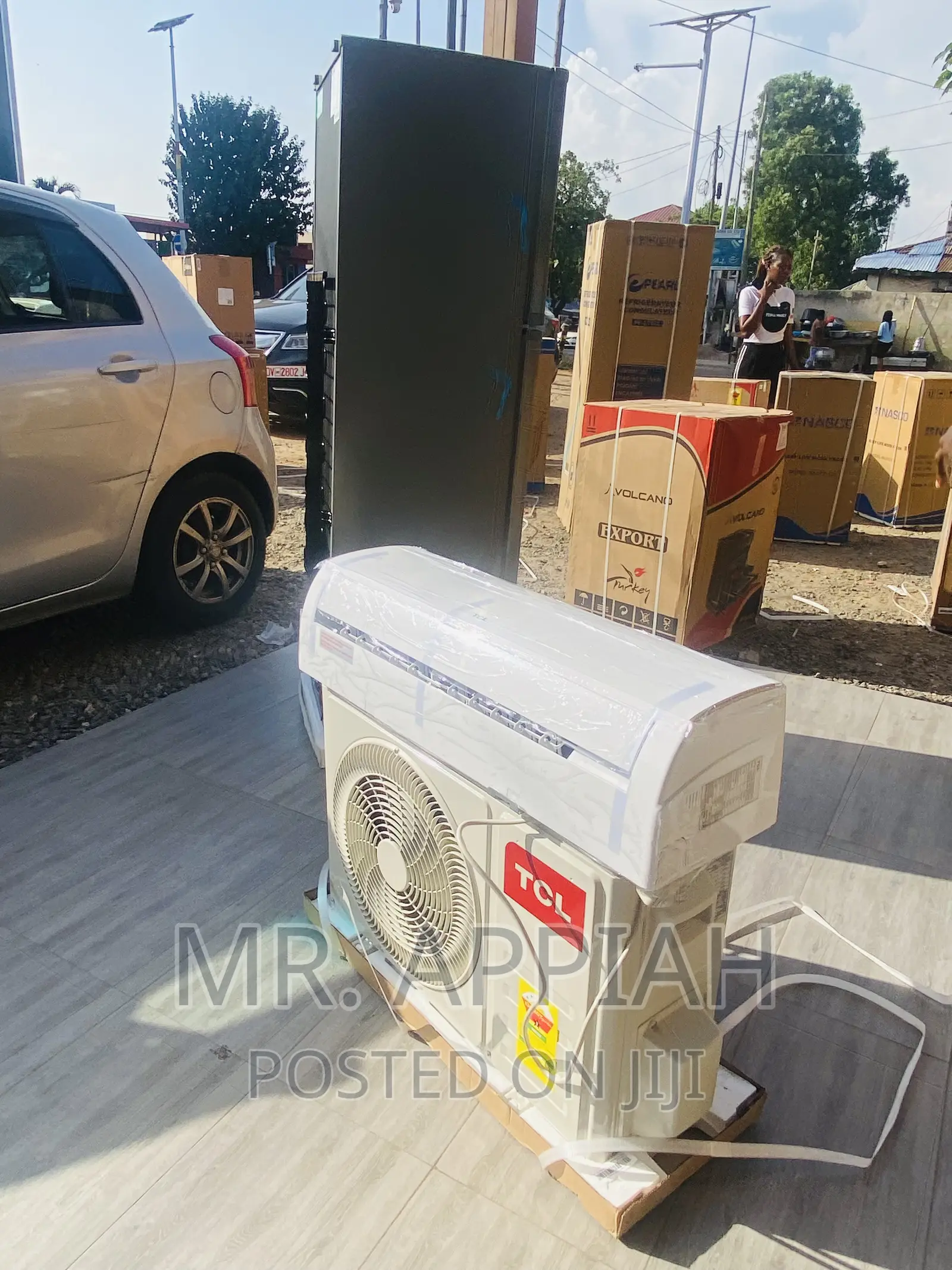 Brand New TCL 1.5hp Split Type Air Conditioner M(White)R410