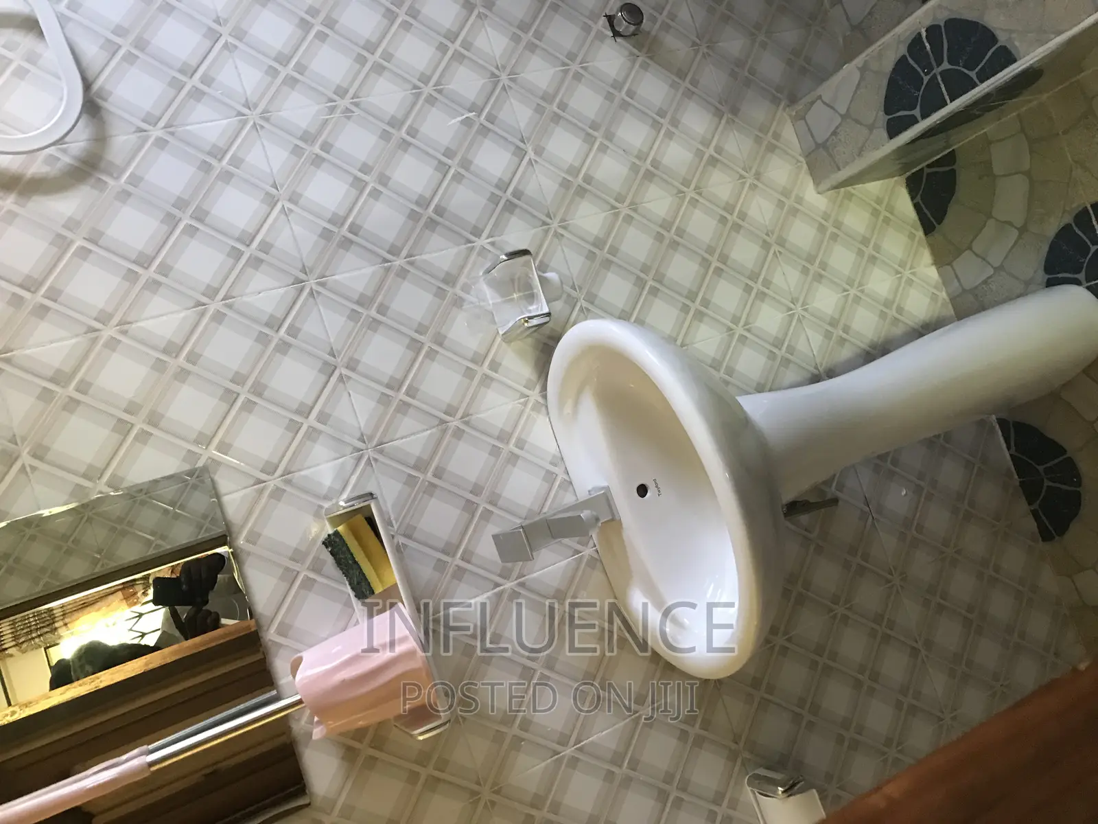 Furnished 2bdrm Apartment in Haato, Madina for rent