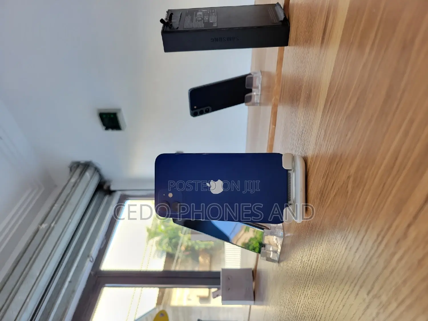 Apple iPhone 12 64 GB Blue