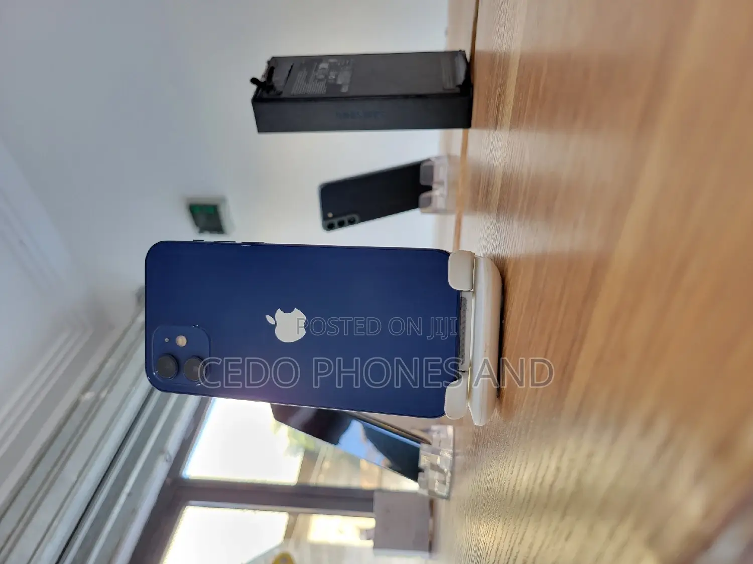Apple iPhone 12 64 GB Blue