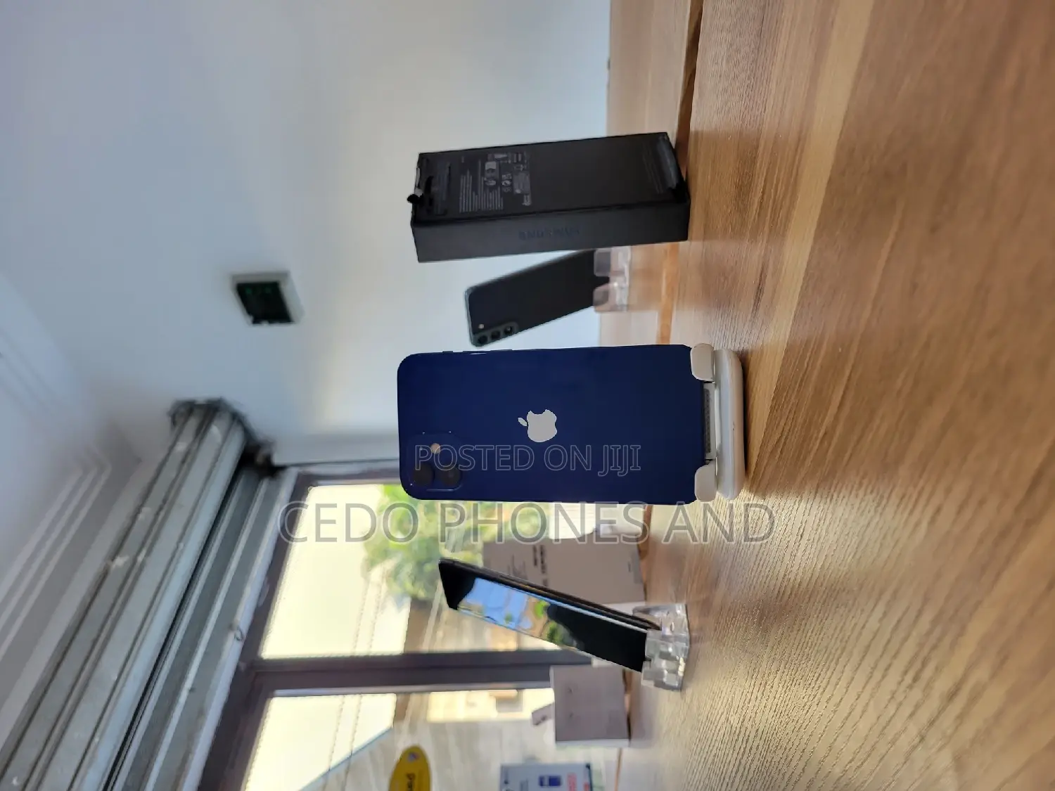 Apple iPhone 12 64 GB Blue