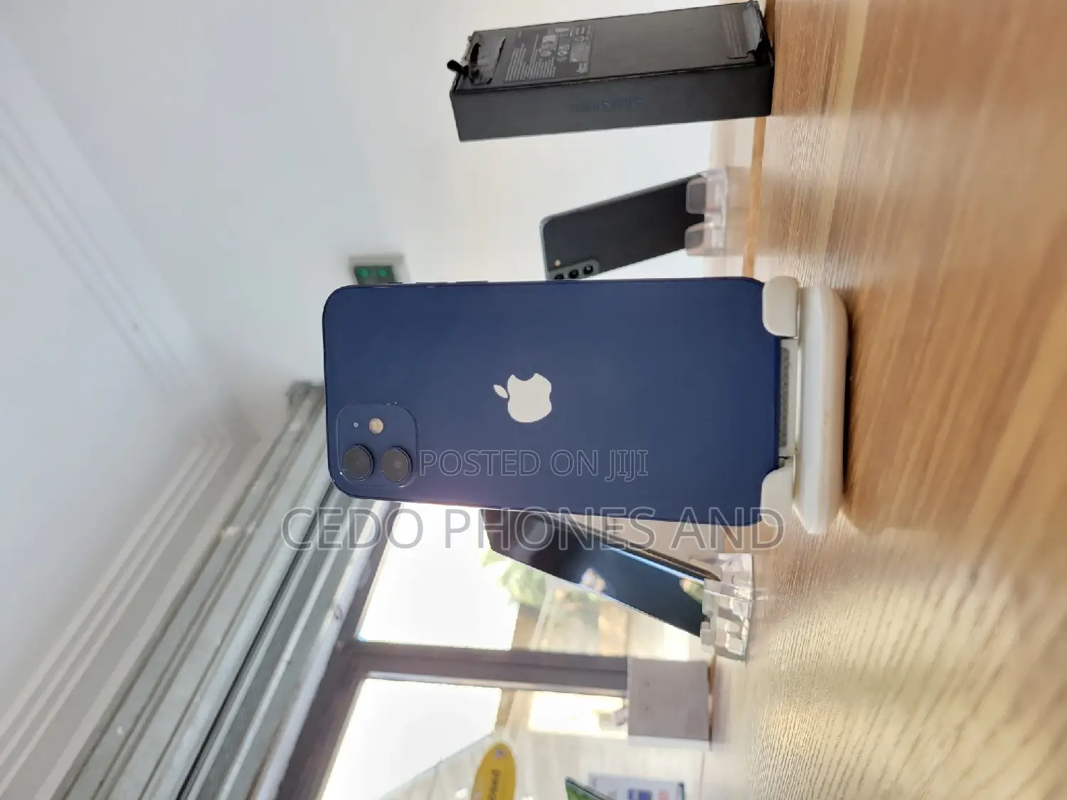 Apple iPhone 12 64 GB Blue
