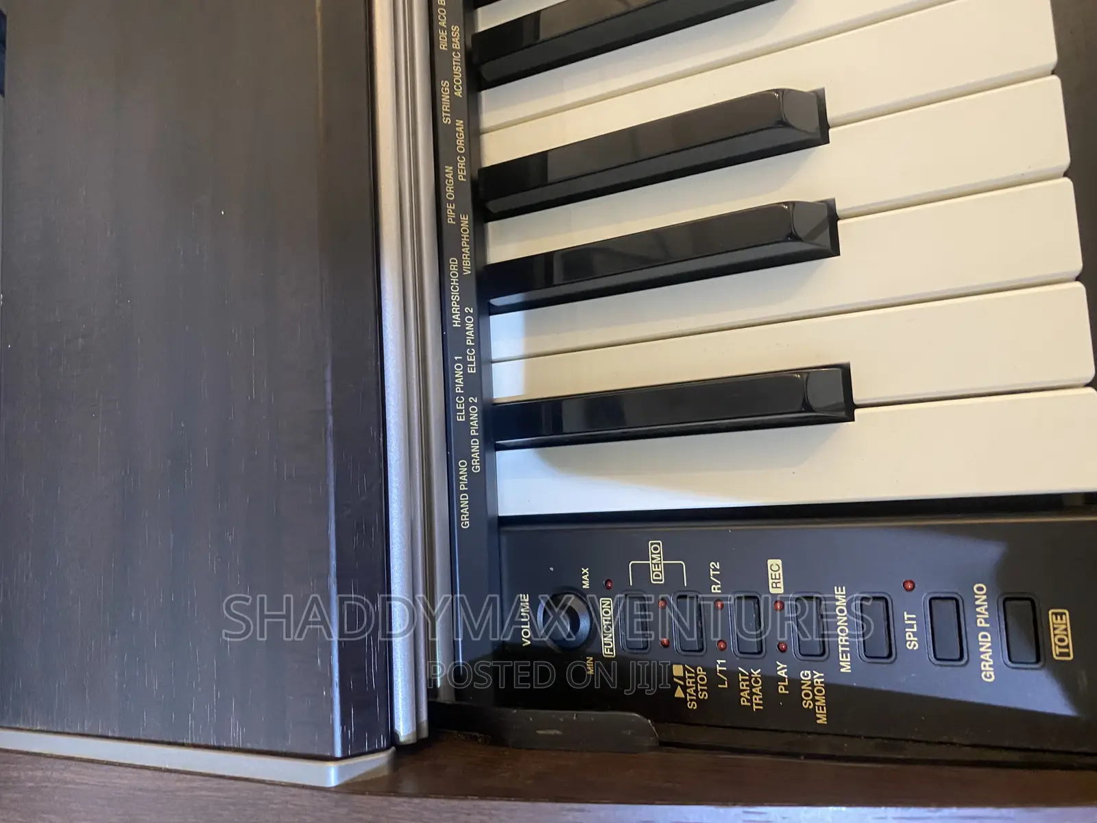 Casio Privia PX700 Digital Piano