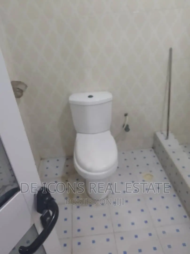1bdrm Bungalow in De-Icons Real Estate, Awutu Senya East Municipal