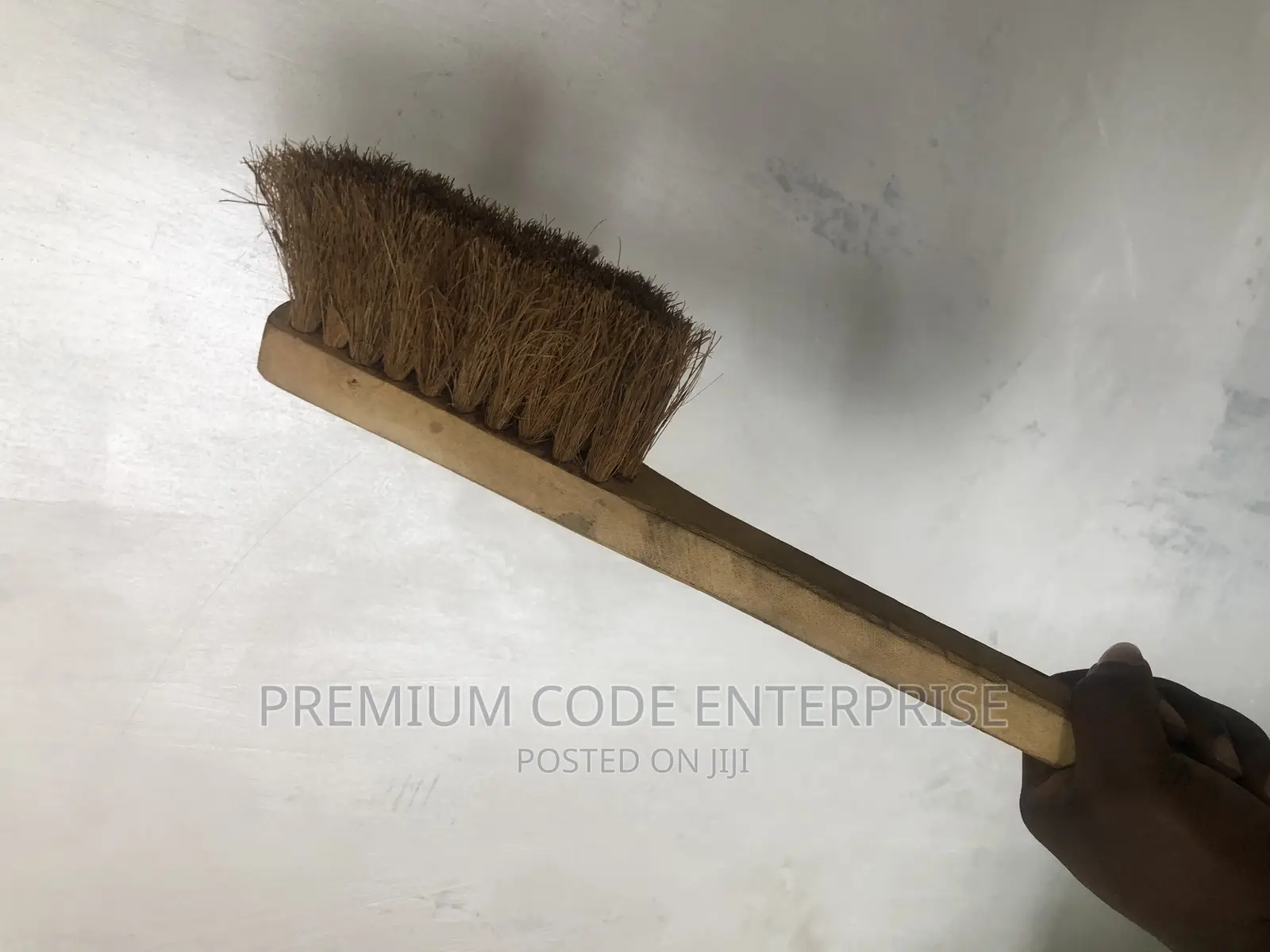 Coal Tar Brush, Short Handle