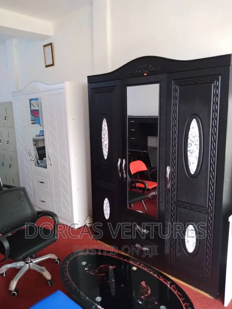 Dress Wardrobe