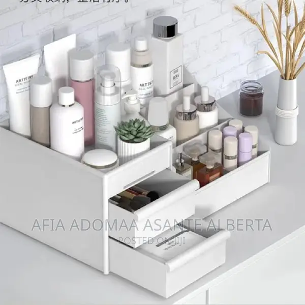 Fashion Makeup/Cosmetic Organiser Box With Drawers