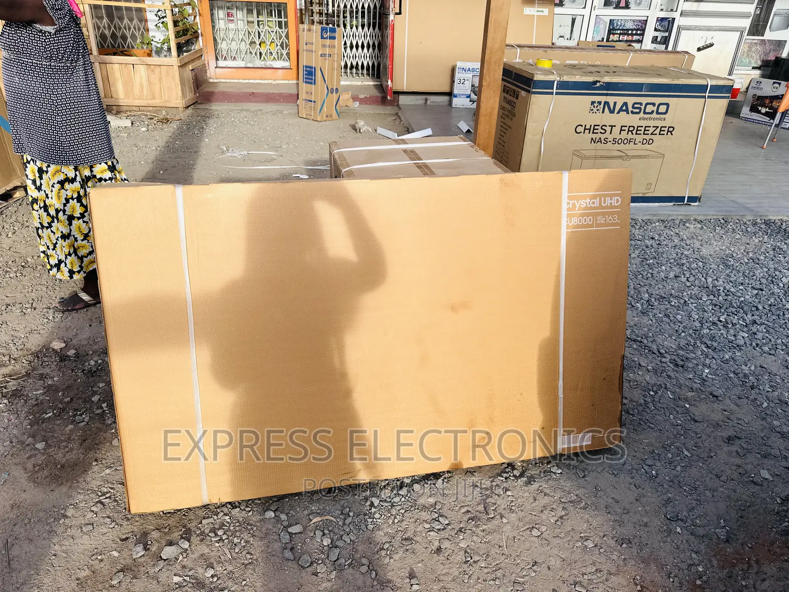 Wide Viewing Angle UHD Samsung 65”Bu8000 Tv 