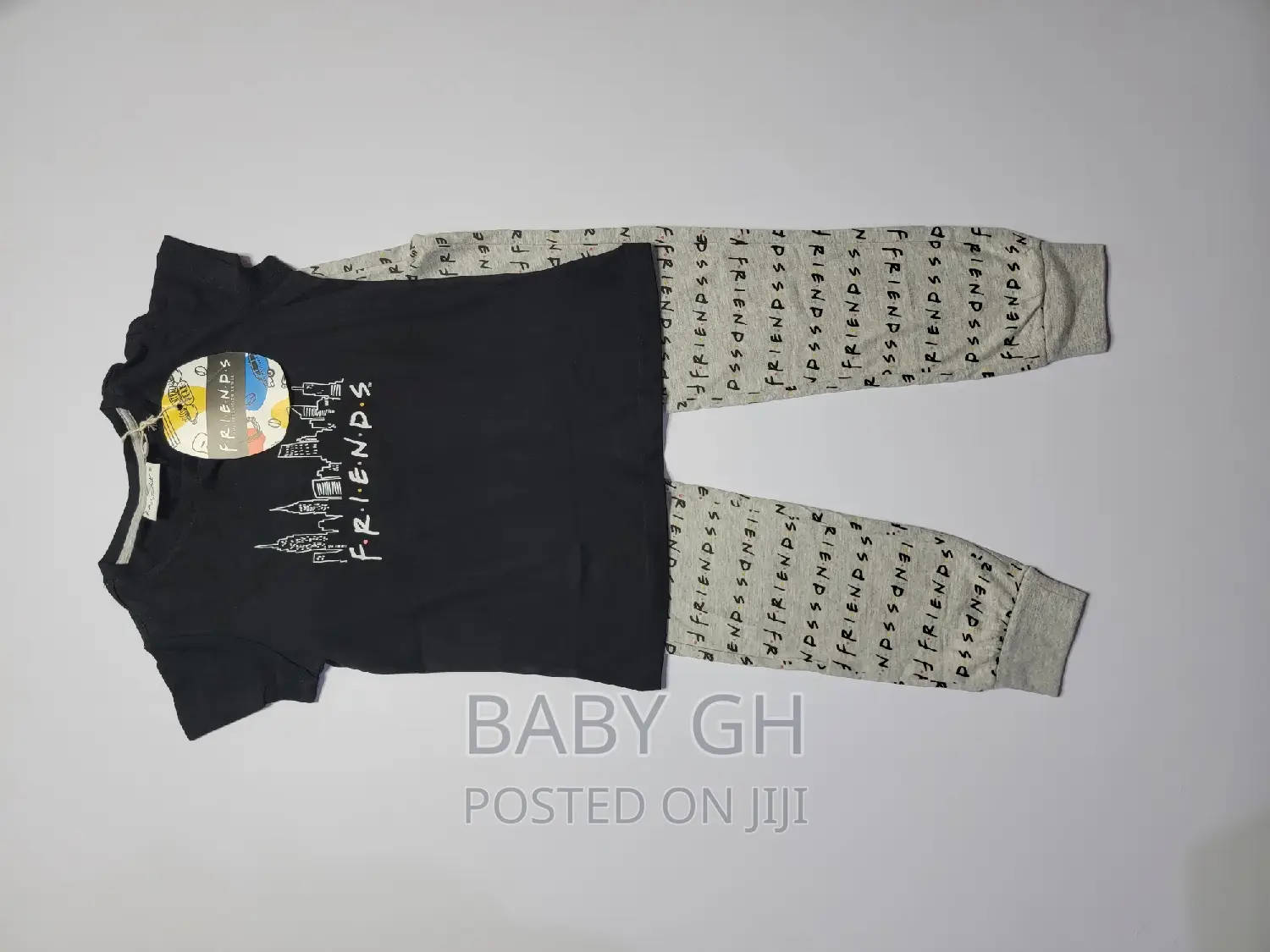 Friends Top and Trousers Set
