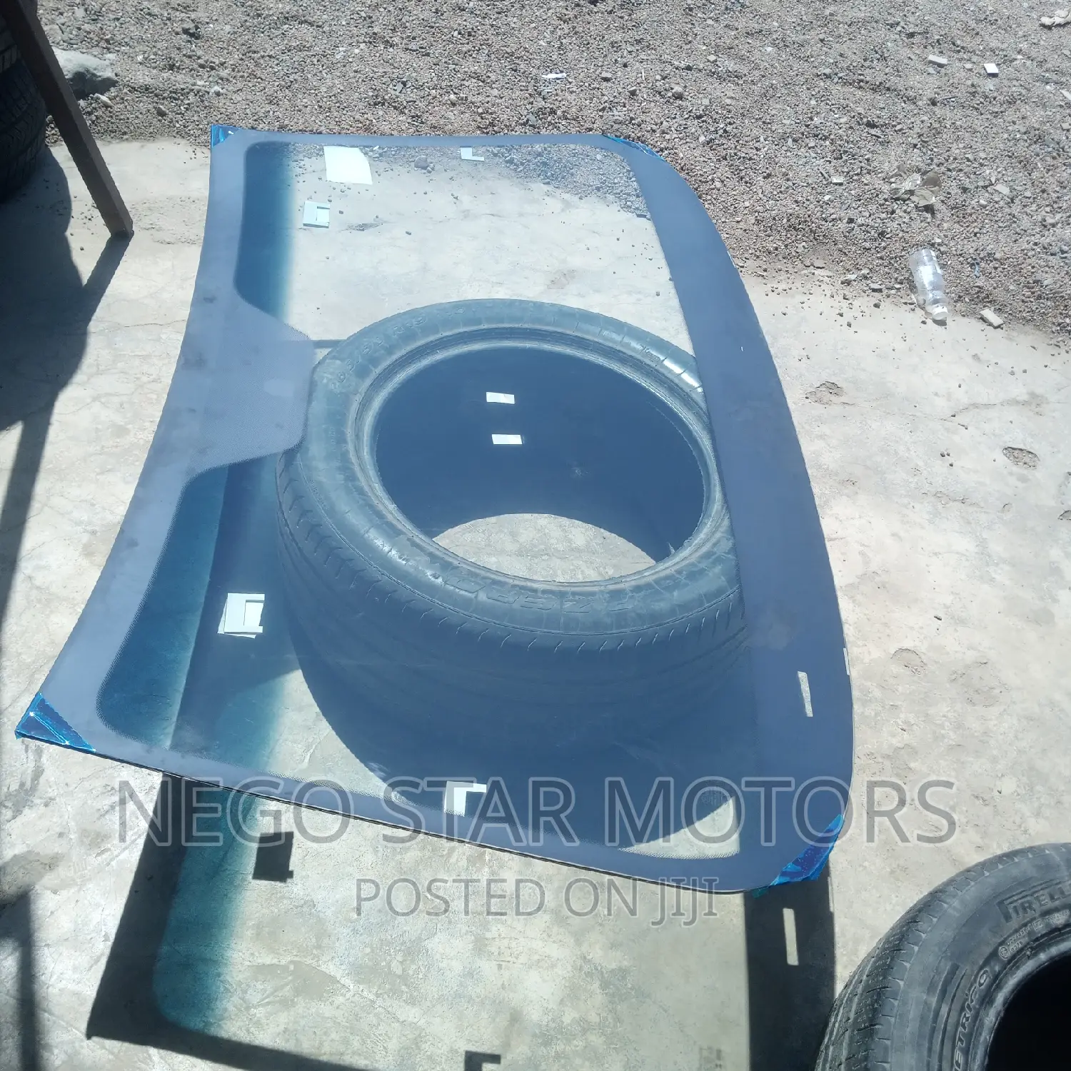 Kia Sorento 2010 Front Windscreen