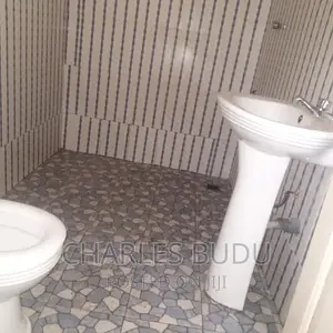 1bdrm Apartment in Roma Estate, Dansoman for rent