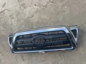 Tacoma Front Grille 2004 - 2011