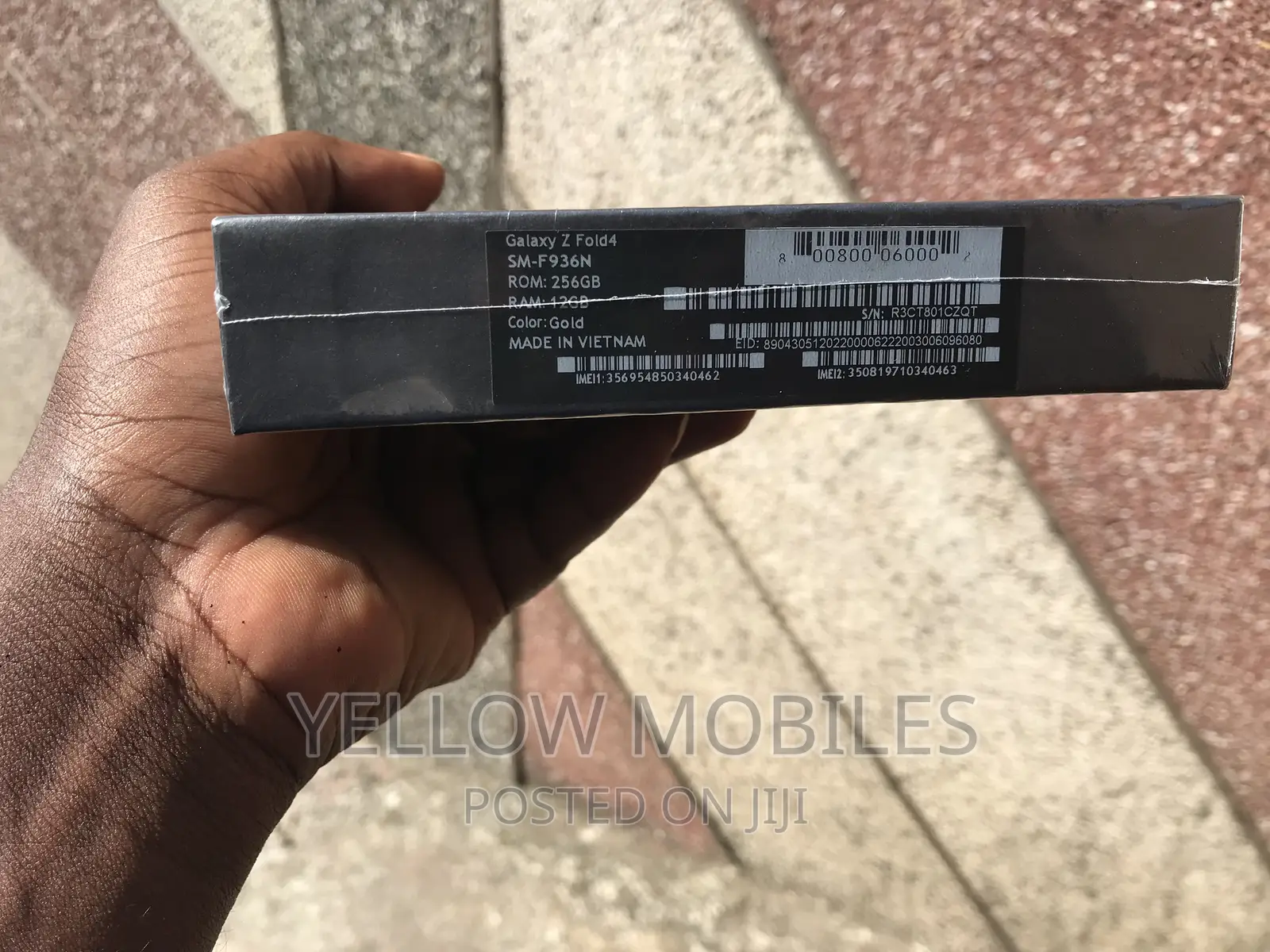 New Samsung Galaxy Z Fold4 256 GB Gold