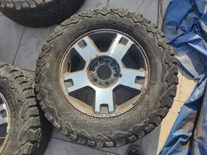 275/65 R18 Long Range Tyres With Original Rim