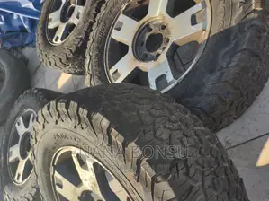 275/65 R18 Long Range Tyres With Original Rim