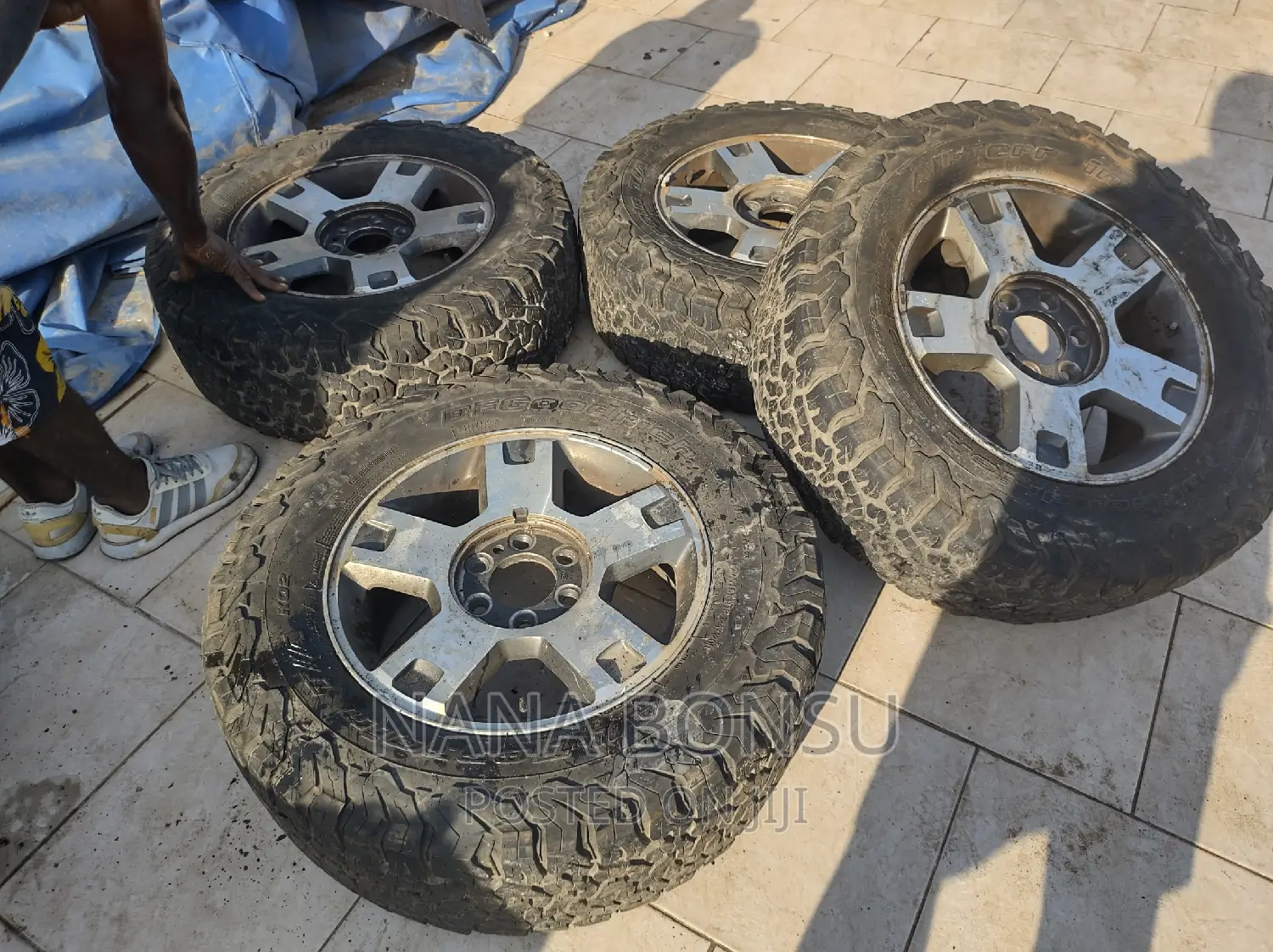 275/65 R18 Long Range Tyres With Original Rim
