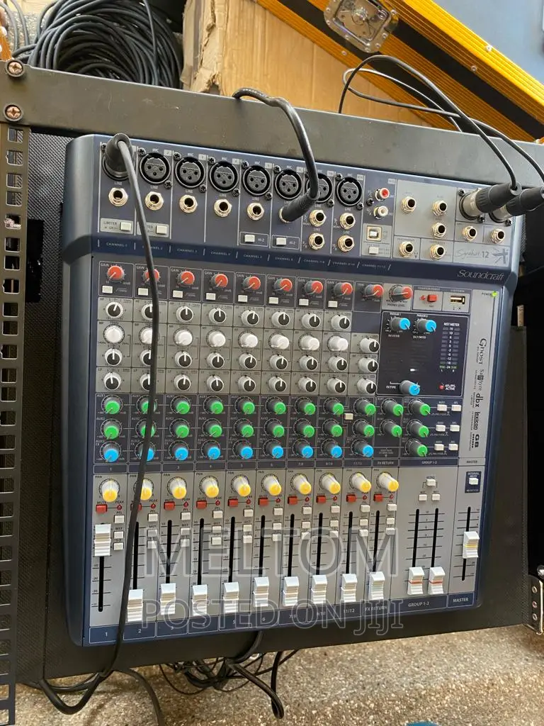 Line Array With Double Bass And Loaded Dj Rack Full Set-up