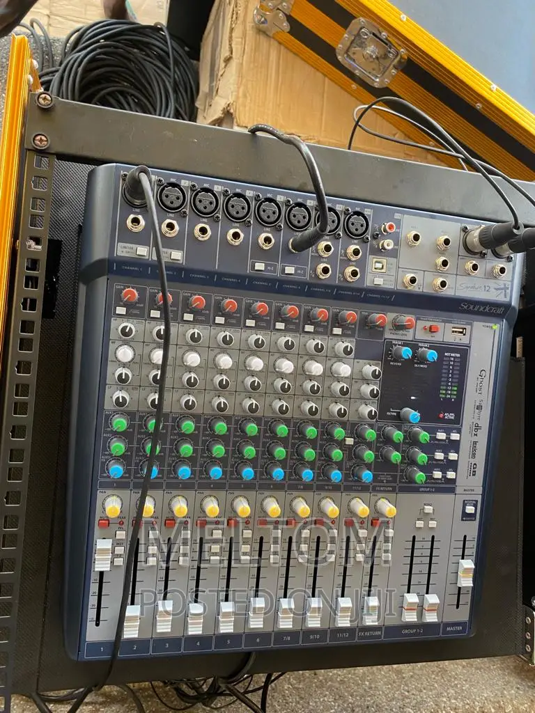 Line Array With Double Bass And Loaded Dj Rack Full Set-up