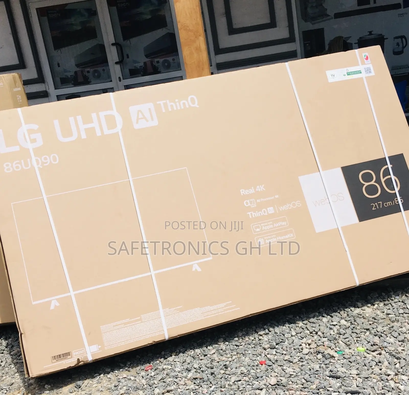 86 Inches Glossy LED UQ90 Black Smart UHD Electric Tv