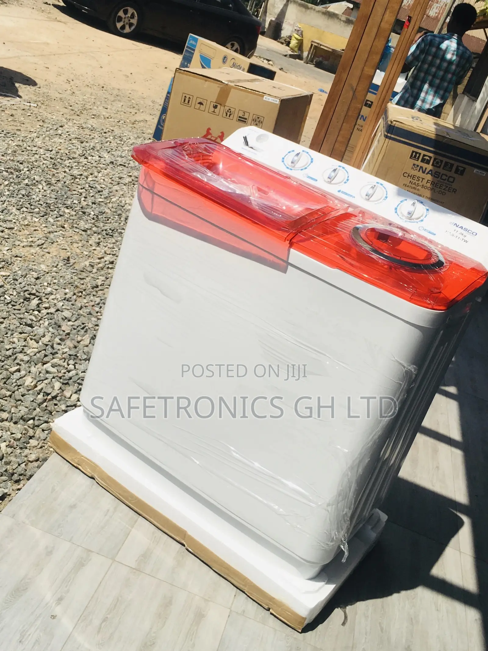 White Nasco 11kg Washingmachine Topload Semiautomatic Red