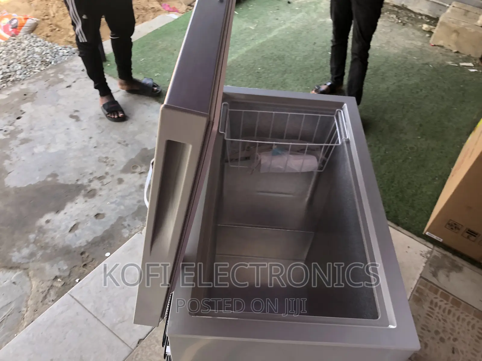 200liters Single Door Chest Zara-260s Freezer