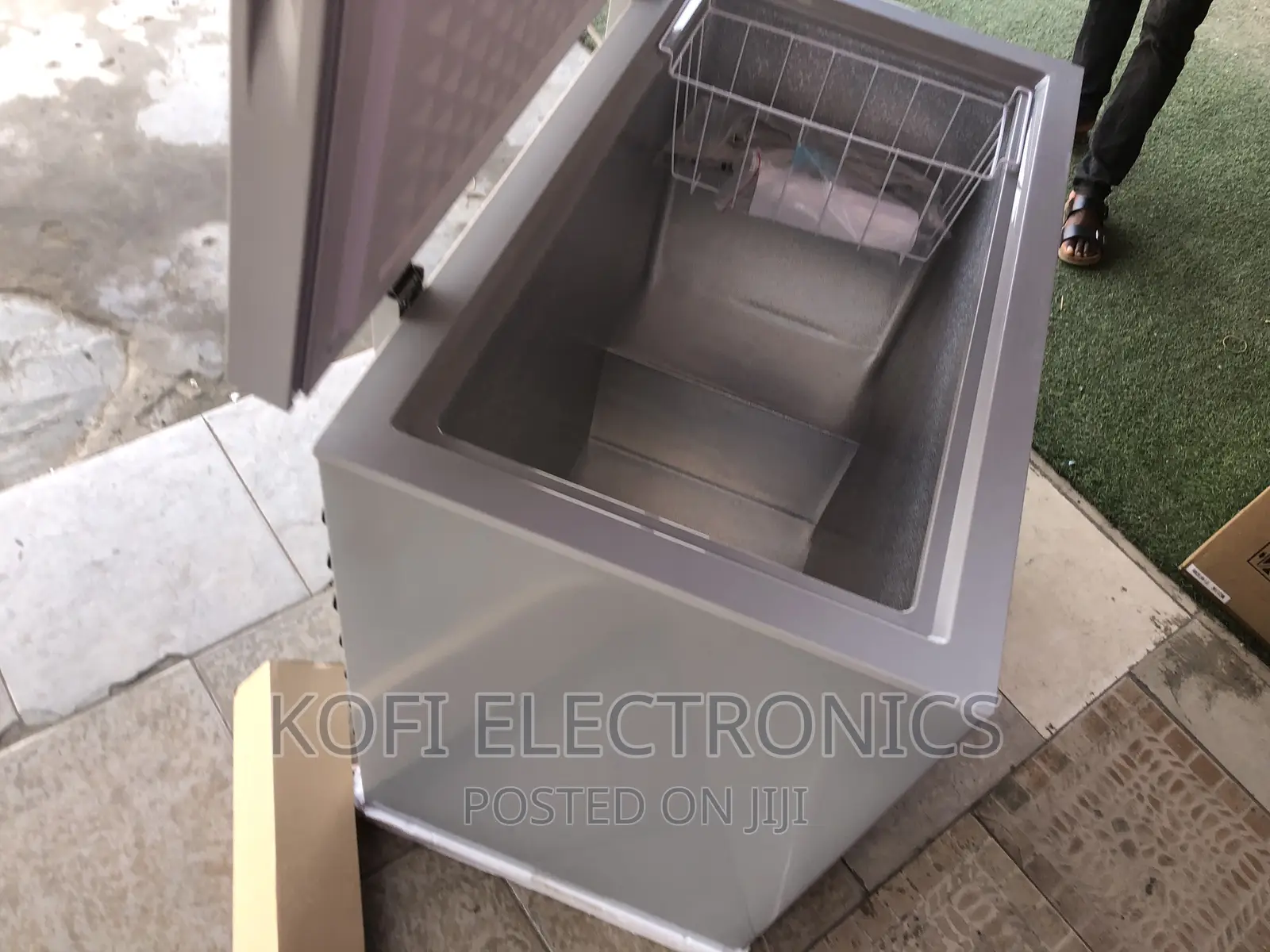 Cool Refreshed Zara 200liters Single Door Chest Freezer