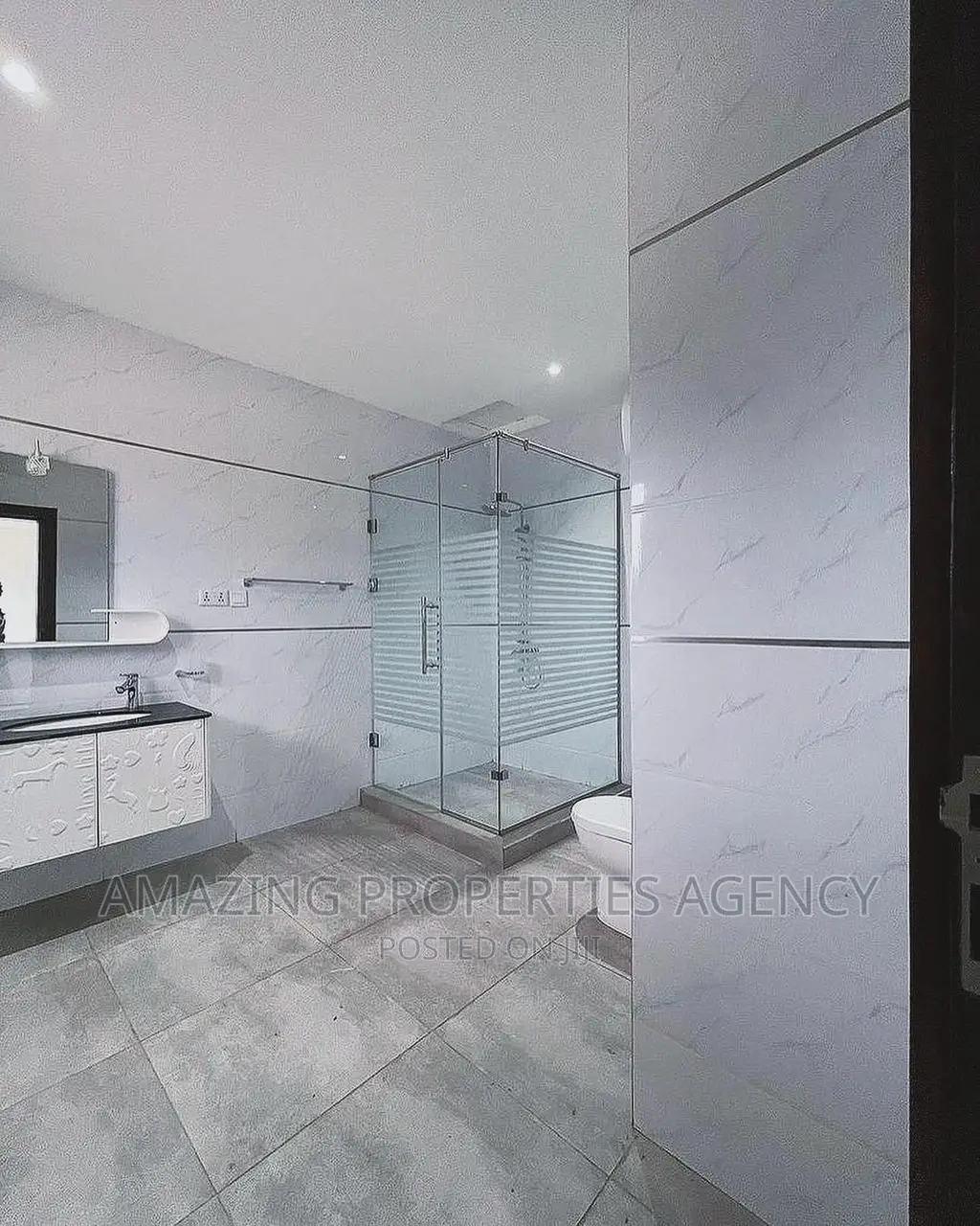 4bdrm House in East Legon for sale