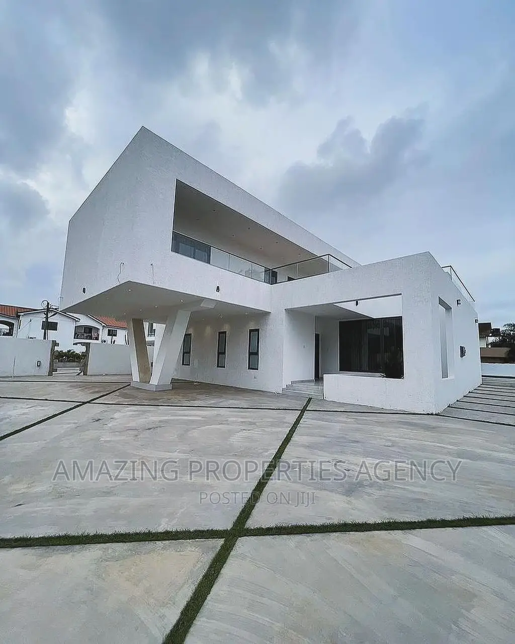 4bdrm House in East Legon for sale