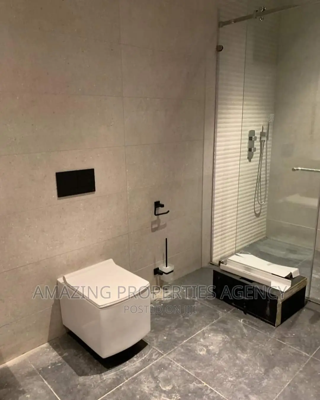 5bdrm House in Adjiriganor for sale