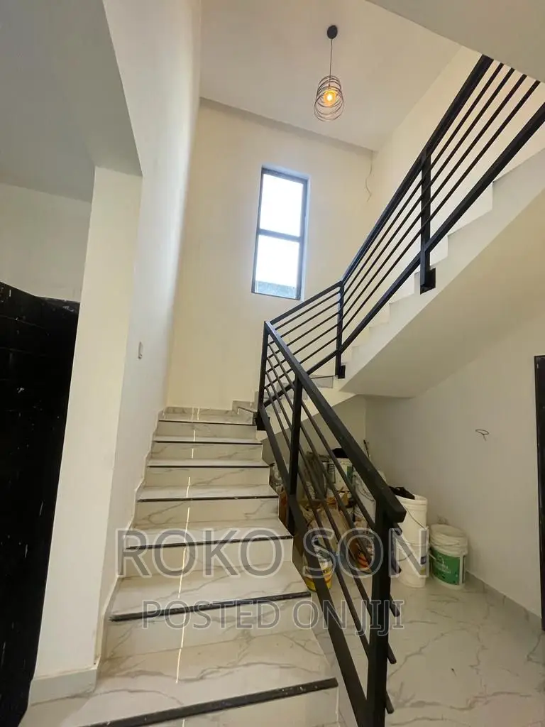 4bdrm Duplex in Dr Roko, East Legon for sale