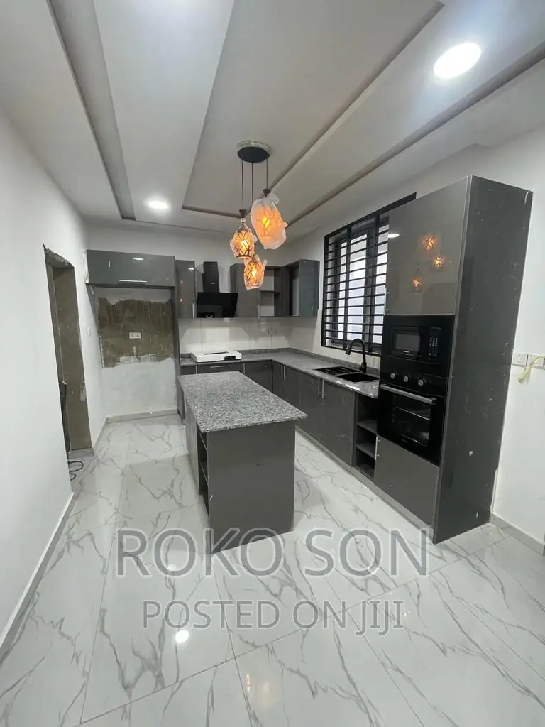 4bdrm Duplex in Dr Roko, East Legon for sale
