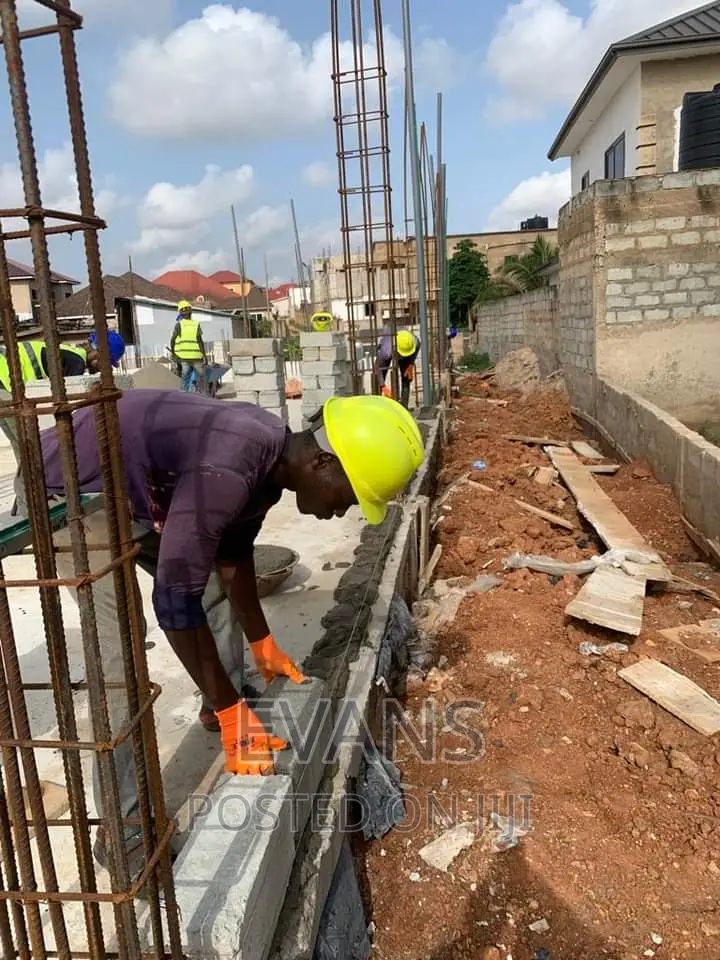 Building Contractor 1