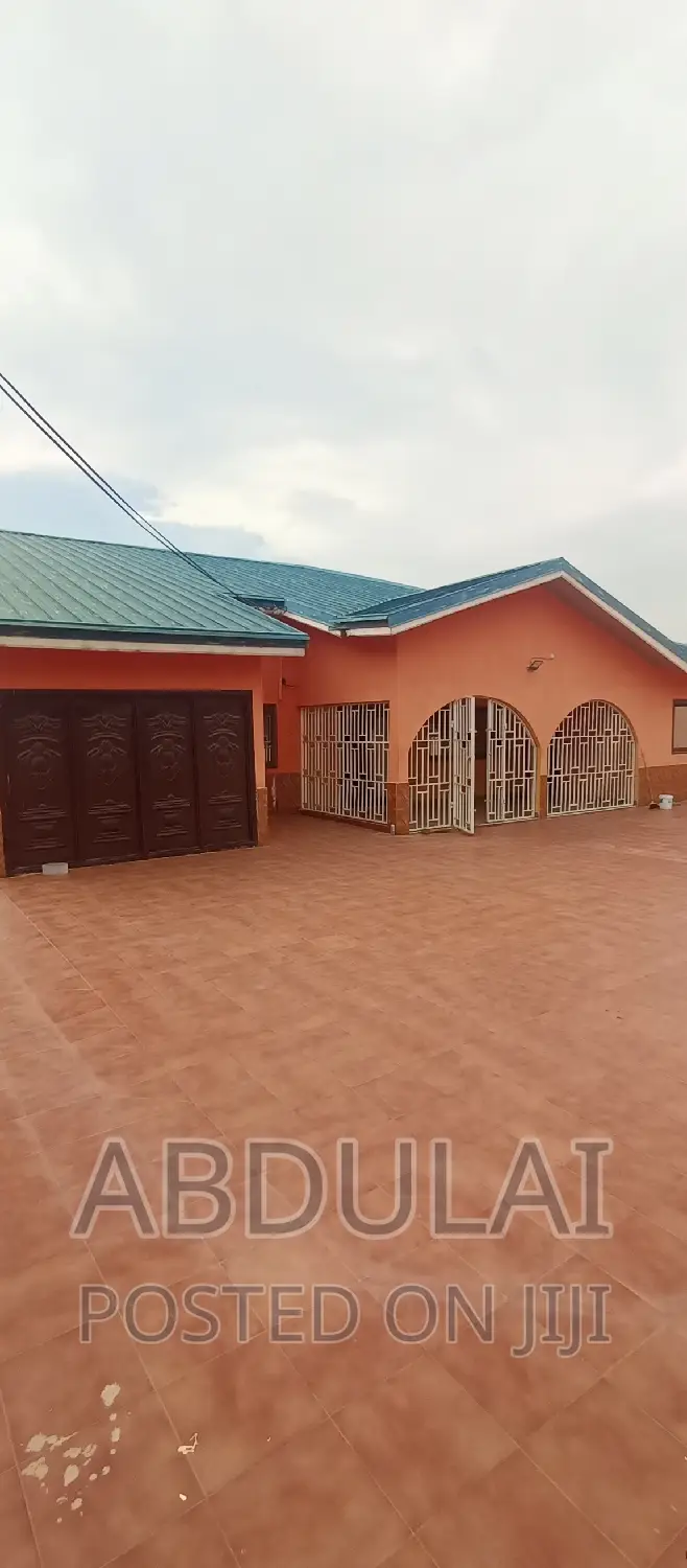5bdrm House in Dome Pillar 2. Self for rent