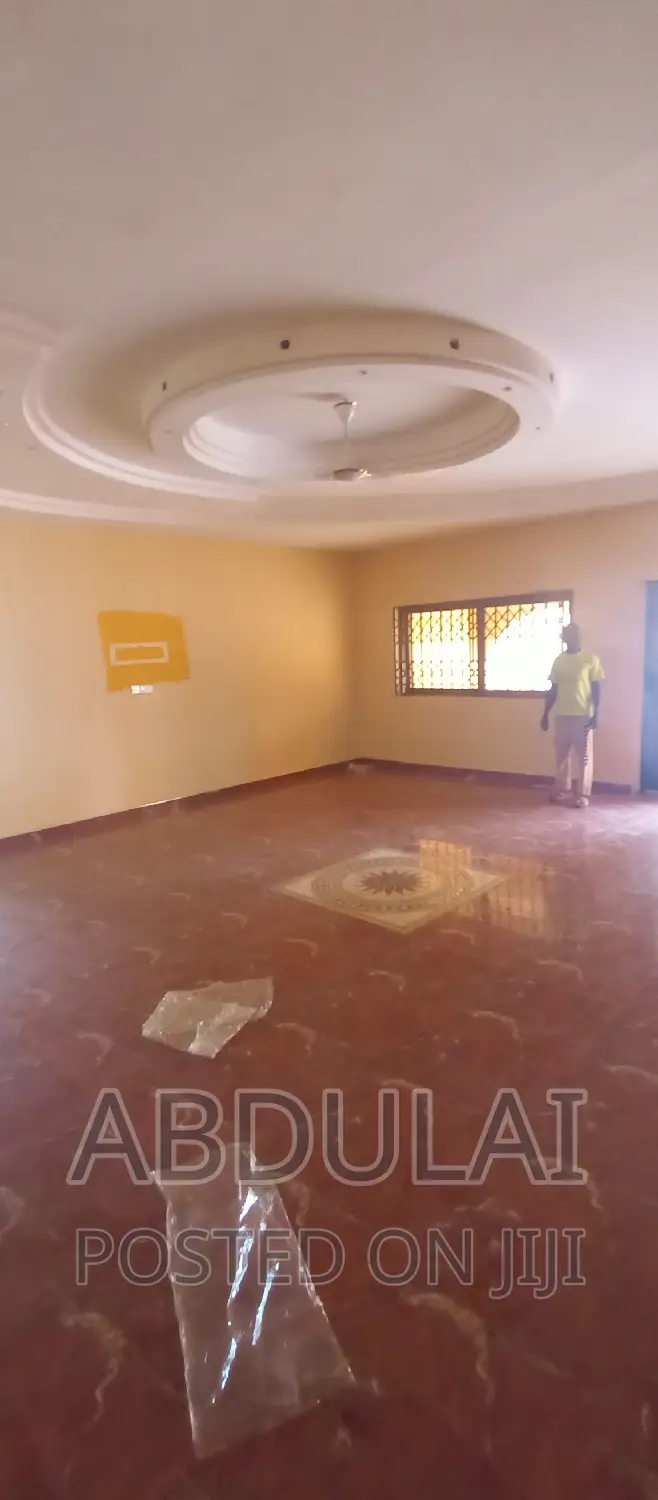 5bdrm House in Dome Pillar 2. Self for rent