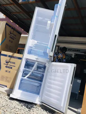  251 Liters Doubledoor Pearl Pf-330bwd Bottomfreezer Fridge