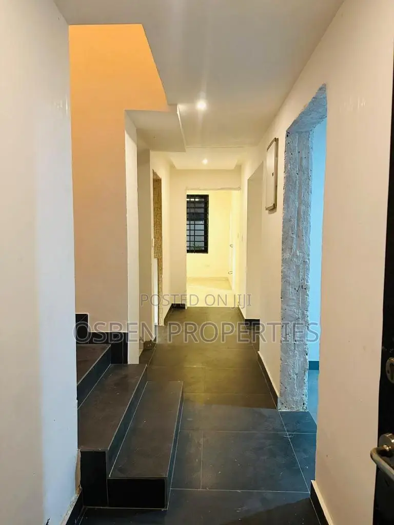Furnished 5bdrm Duplex in Pleasant Properties, East Legon for sale