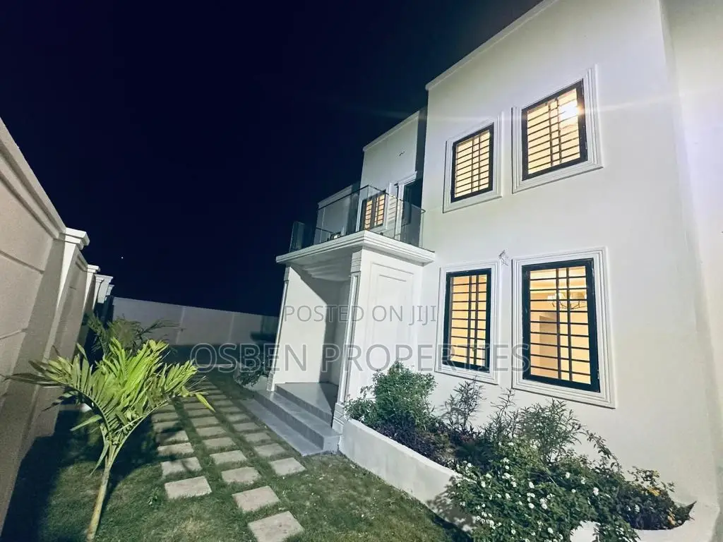 Furnished 5bdrm Duplex in Pleasant Properties, East Legon for sale