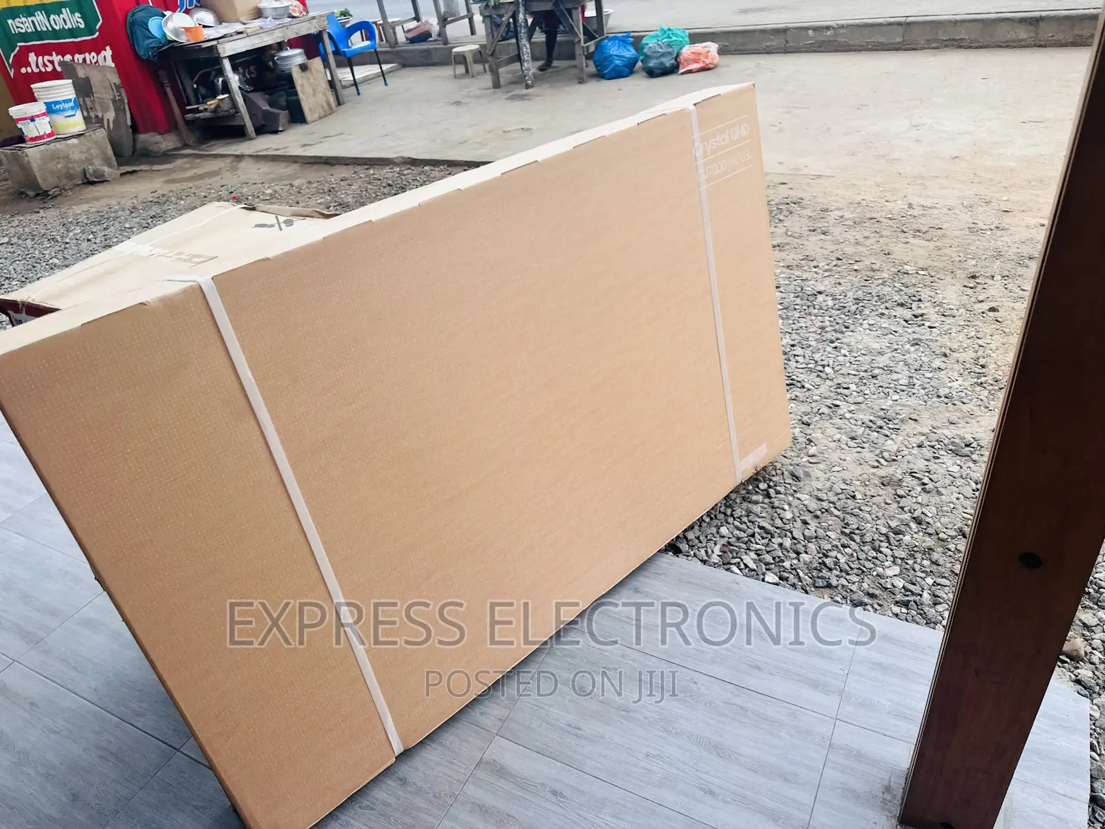 Hurry and Grab Samsung 65”Cu7100 UHD Smart Tv 