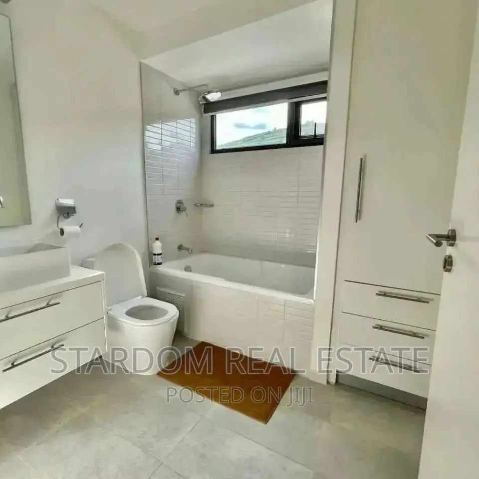 2bdrm Townhouse / Terrace in Oyarifa for rent