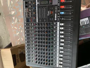 YAMAHA KPG-8812 Active 12channel Mixer
