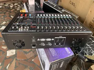 YAMAHA KPG-8812 Active 12channel Mixer
