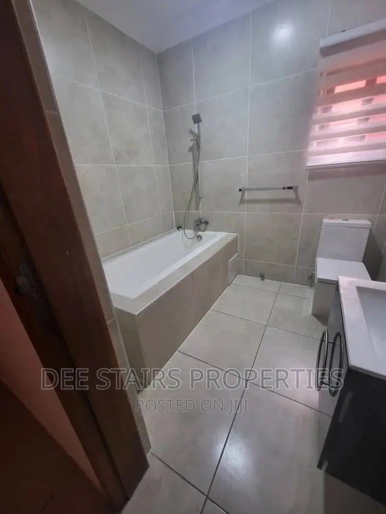 3bdrm Townhouse/Terrace in Cantonments for sale