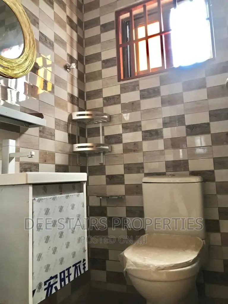 4bdrm House in Tse Addo Round About, Labadi for sale